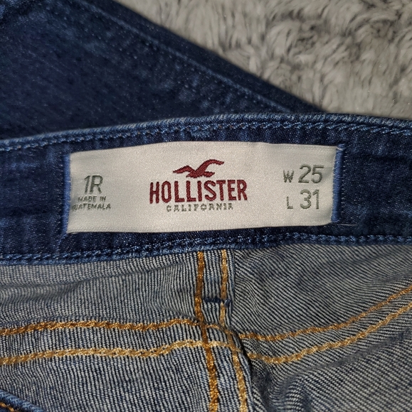 Hollister Ripped Jeans - Picture 3 of 3